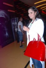Sania Mirza snapped with Shoaib Malik in Mumbai on 15th April 2012 (2).JPG